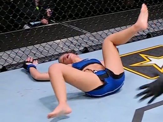 Itt a női Sterling, ezen a színészkedésen nevet az egész küzdősport-világ