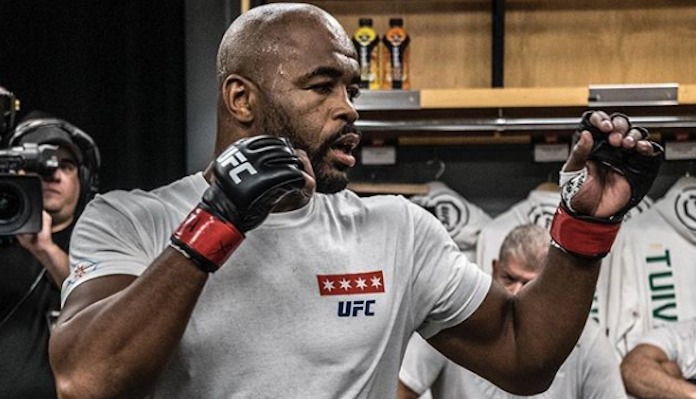 Visszatér Rashad Evans