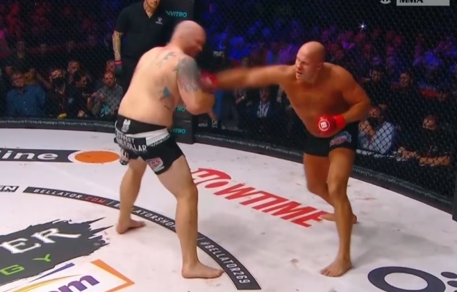 Hidegrázás!!! Fedor Emelianenko BRUTÁLIS KO-VAL verte Johnsont!