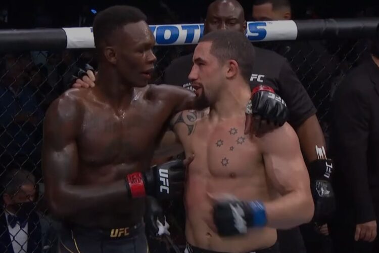 Whittaker nem tudott visszavágni Izzy-nek