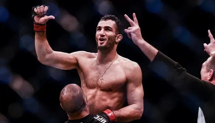 Gegard Mousasi az első menetben TKO-zta Vanderford-ot