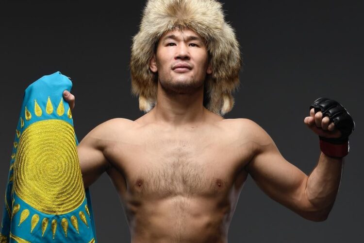 Új szupersztár emelkedik ki a váltósúlyból, neve: Shavkat Rakhmonov