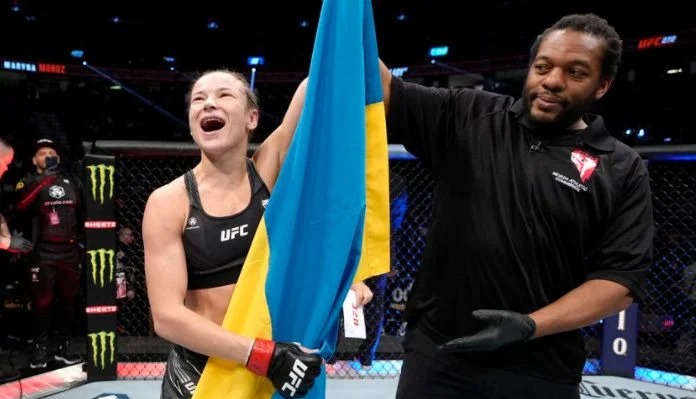 Karháromszög fojtással nyert mérkőzést egy ukrán amazon a UFC 272-n