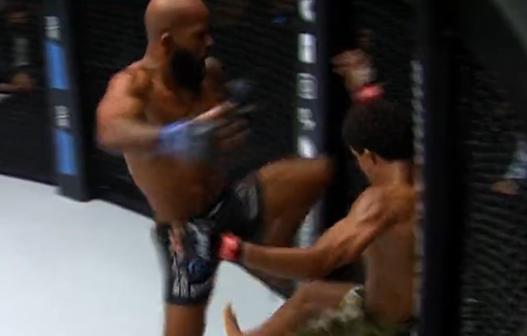 Mighty Mouse a lehető legkielégítőbb módon vett revansot legyőzőjén, 'harmatsúlyban' is bajnok lett!