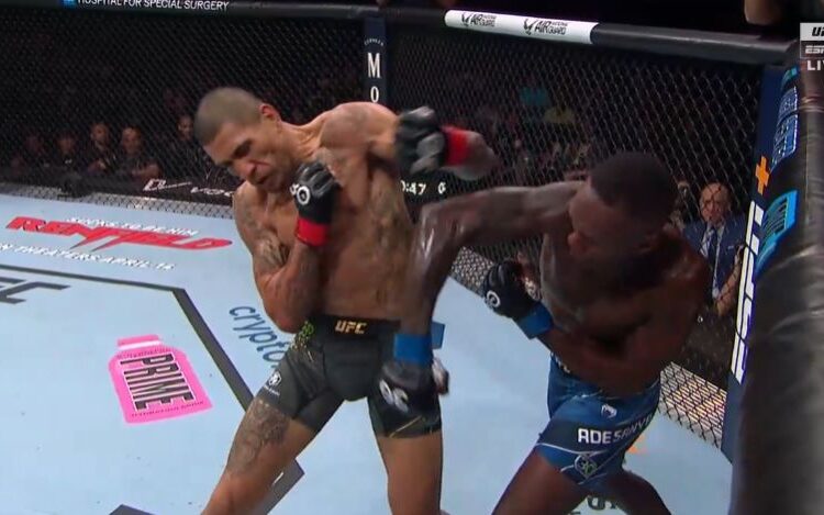 RENDKÍVÜLI! Israel Adesanya merevre ütötte Alex Pereirát!