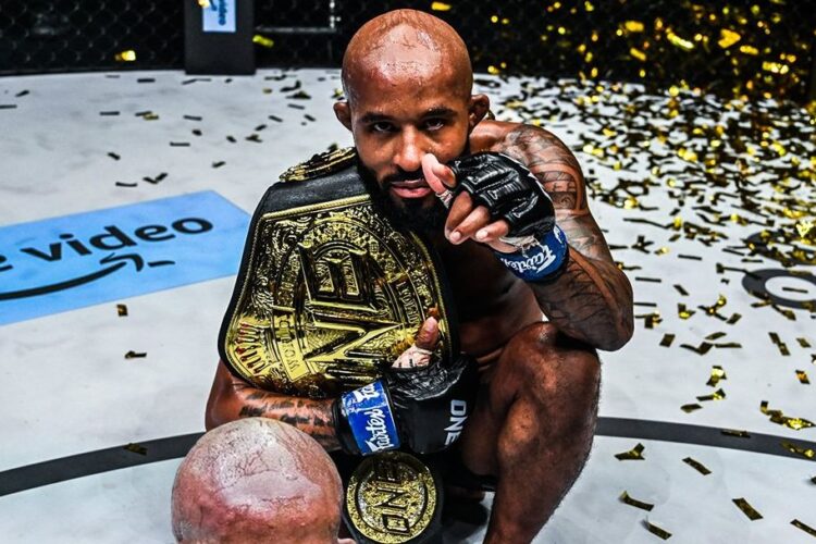 Demetrious Johnson simán mattolta Moraest, megválaszolta, visszatér-e még