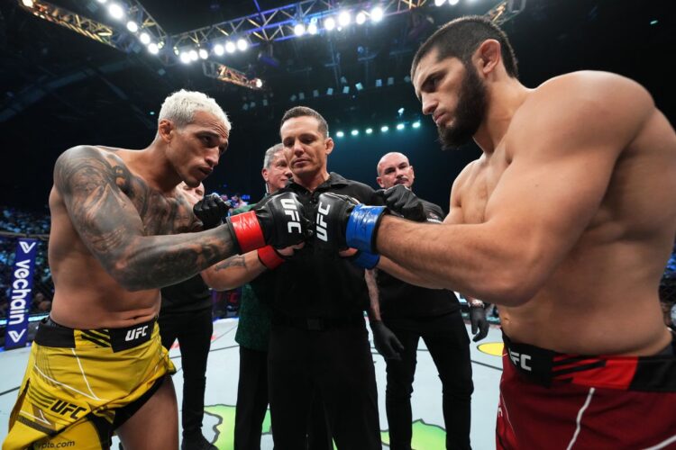 Breaking: jön a Makhachev vs. Oliveira 2 és a Chimaev vs. Costa a UFC 294-re!