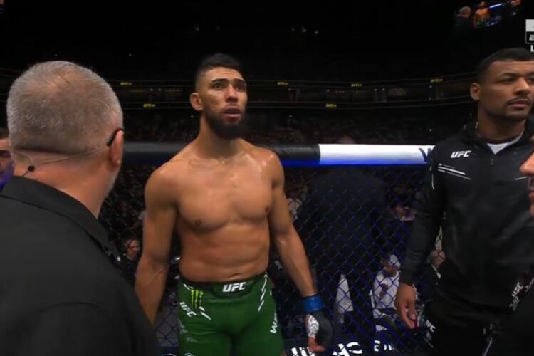 Bizarr NC-ként ért véget Johnny Walker és Magomed Ankalaev bunyója, illegális térdes miatt