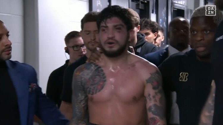 Dillon Danis csúfos vereséget szenvedett Logan Paultól, diszkvalifikálni kellett