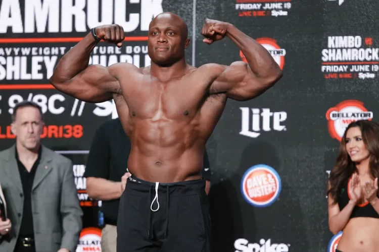 Bobby Lashley otthagyta a WWE-t, fontolgatja a visszatérését MMA-ba