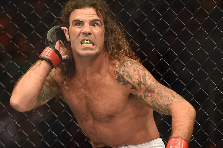 Clay Guidát kirúgta a UFC, de még nem vonul vissza