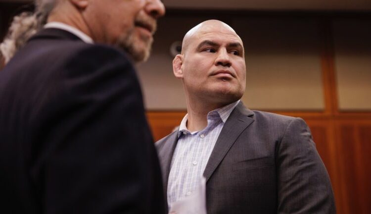 Öt év letöltendő börtönbüntetést kapott önbíráskodásért Cain Velasquez - TDMG
