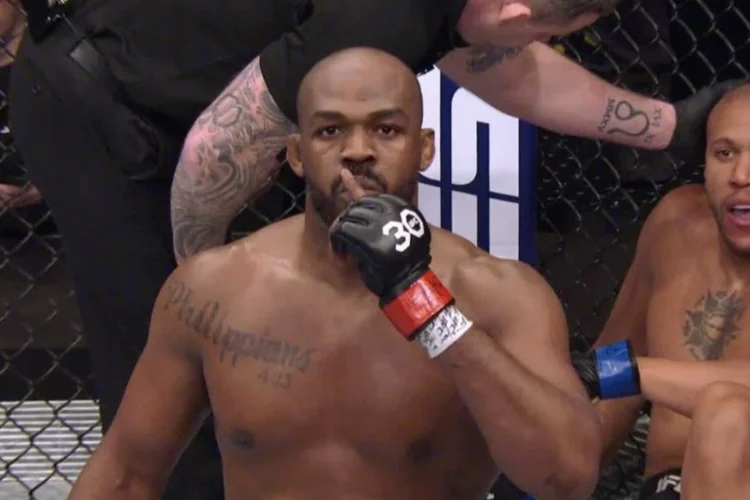 Jon Jones félszemű kacsával gúnyolta ki Aspinallt, Pereirával pedig megegyezett egy bunyóról! Jon Jones félszemű kacsával gúnyolta ki Aspinallt, Pereirával pedig megegyezett egy bunyóról!