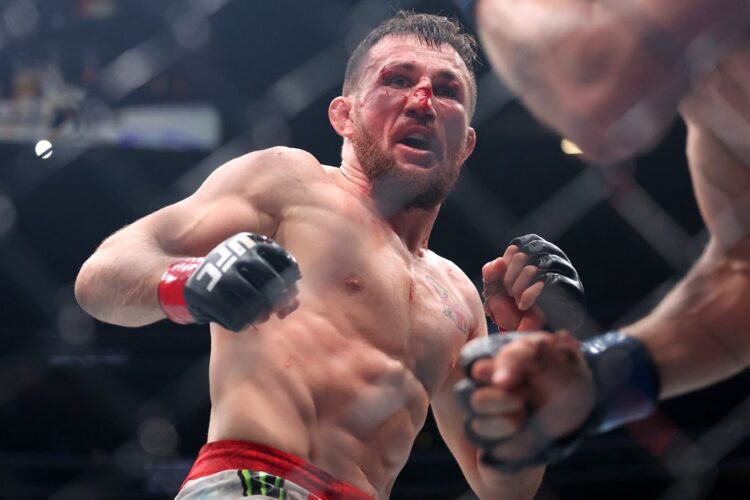 Merab Dvalishvili most fedte fel: törött kézzel bunyózott Petr Yan ellen és beteg is volt