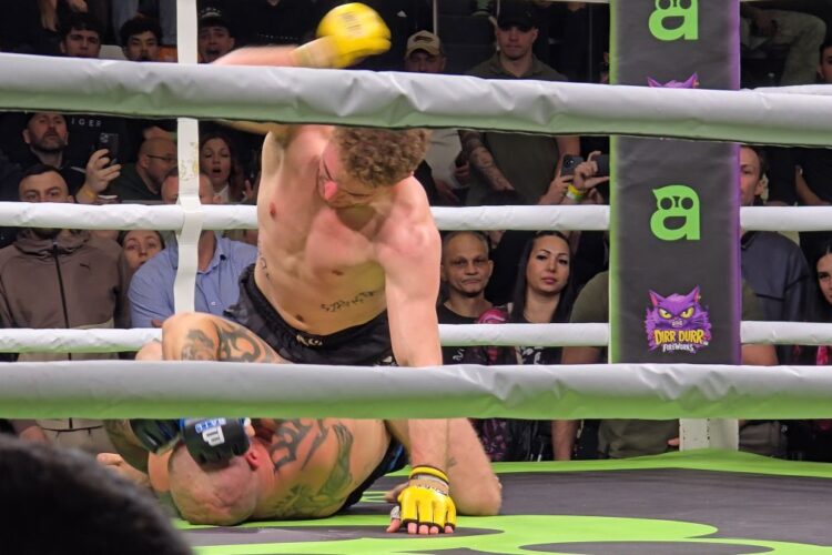 Freak show-tól a valódi harcig: ilyen volt az Arbito Slap Fight IV