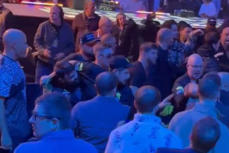 Tömegverekedésbe keveredett a BKFC gálán Mike Perry és Eddie Alvarez