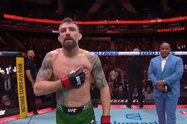Álomszerű befejezés: Michael Chiesa első menetes submission győzelemmel vonult vissza