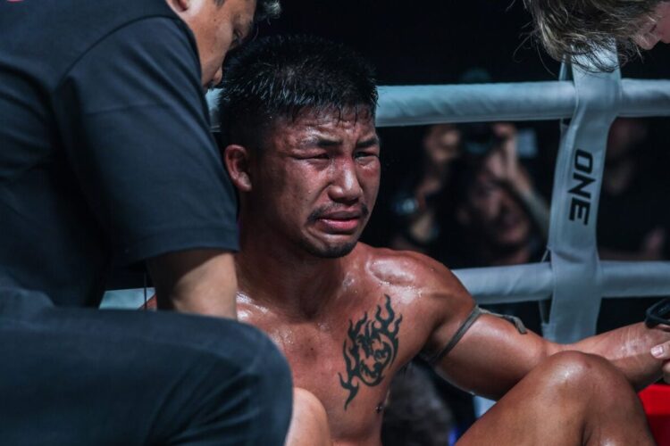 Megtörtént a 'lehetetlen': TKO-zták Rodtang Jitmuangnont