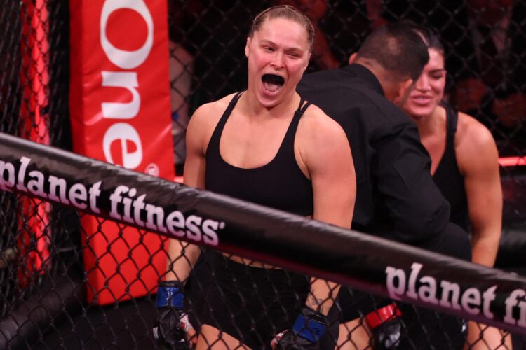 Ronda Rousey azt mondta, elbánna Holly Holmmal a visszavágón, csak nem akar