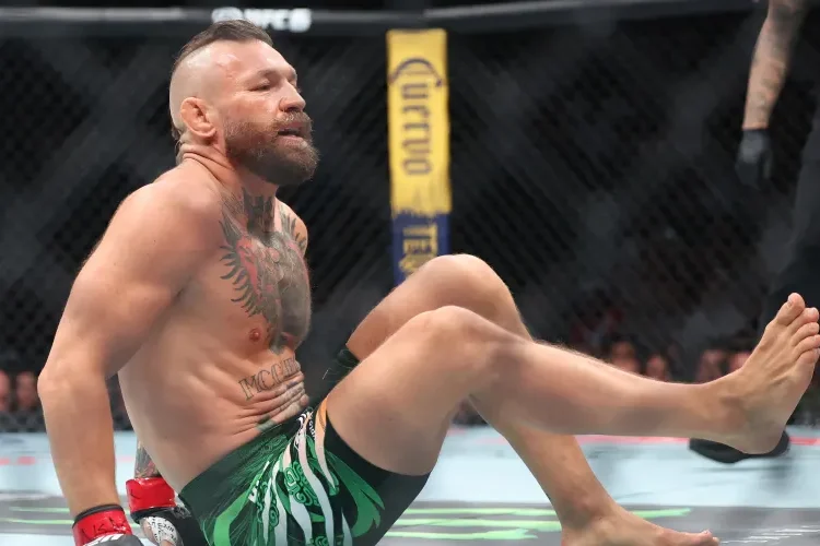 Dana White friss híreket osztott meg Conor McGregor sérüléséről