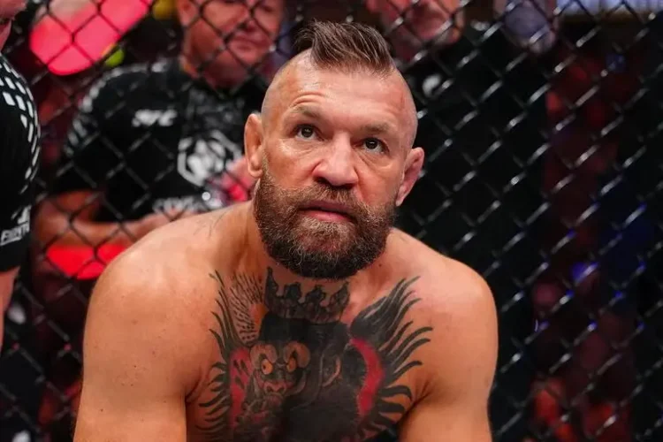 Conor McGregor szerint érvényteleníteni kellene a Max Holloway elleni vereségét