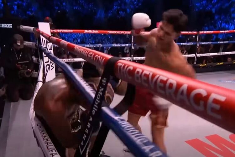 Ryan Garcia TKO-val győzte le Conor Benn-t